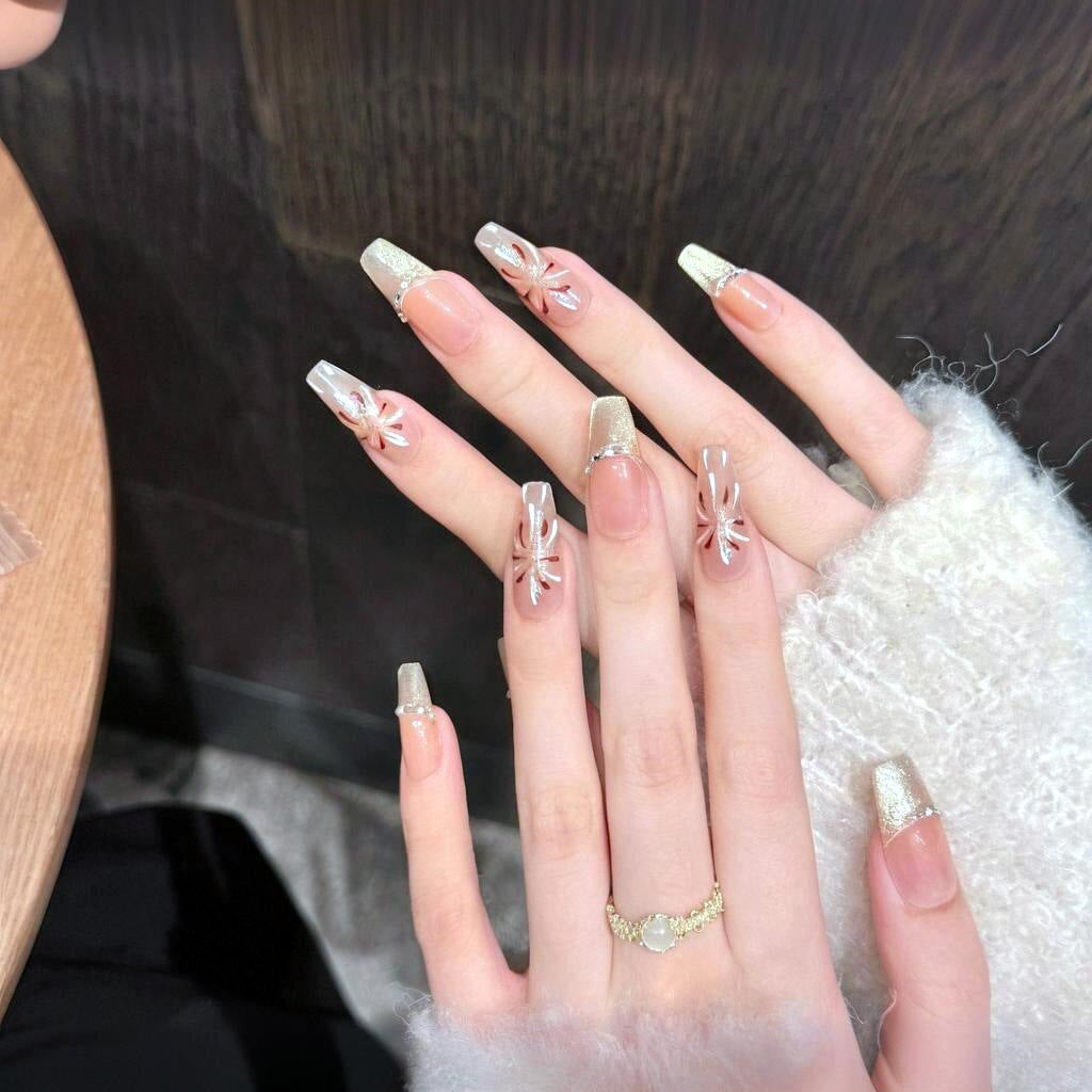 Elegant Floral Press-On Nail Design Kit Bowlift