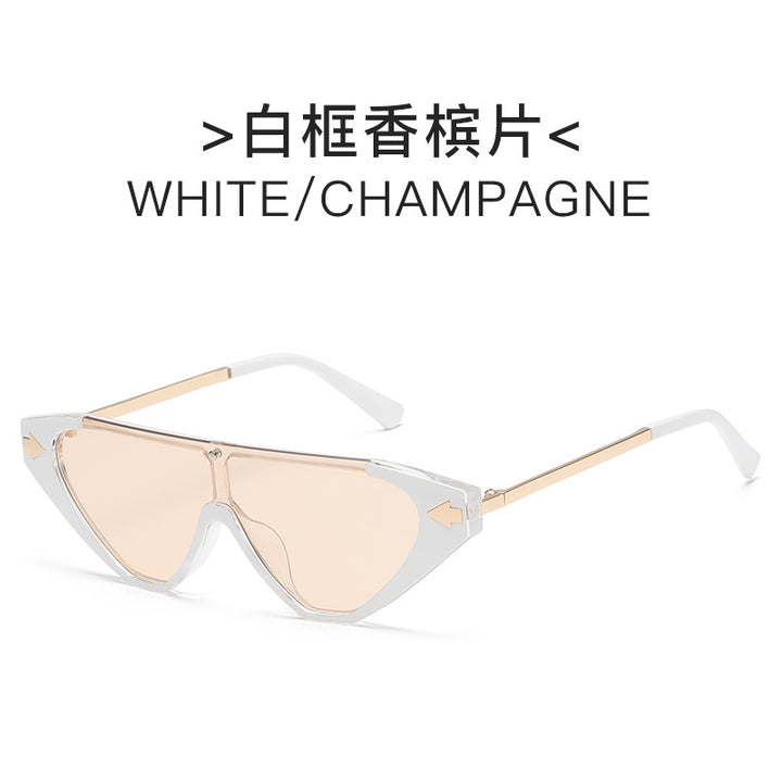 Women futuristic sunglasses with distinctive design Bowlift