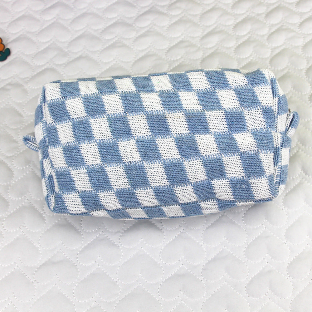 Knit Throw Blanket Bowlift