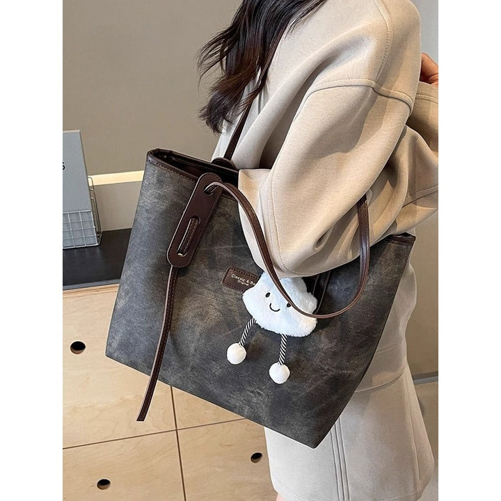 Fashionable Structured Tote Bowlift