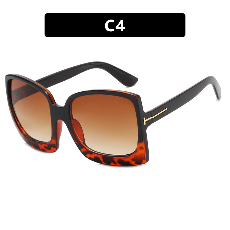 Ladies oversized sunglasses in trendy and elegant design Bowlift
