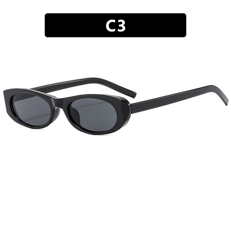 Ladies fashionable sunglasses in elegant oval frame Bowlift
