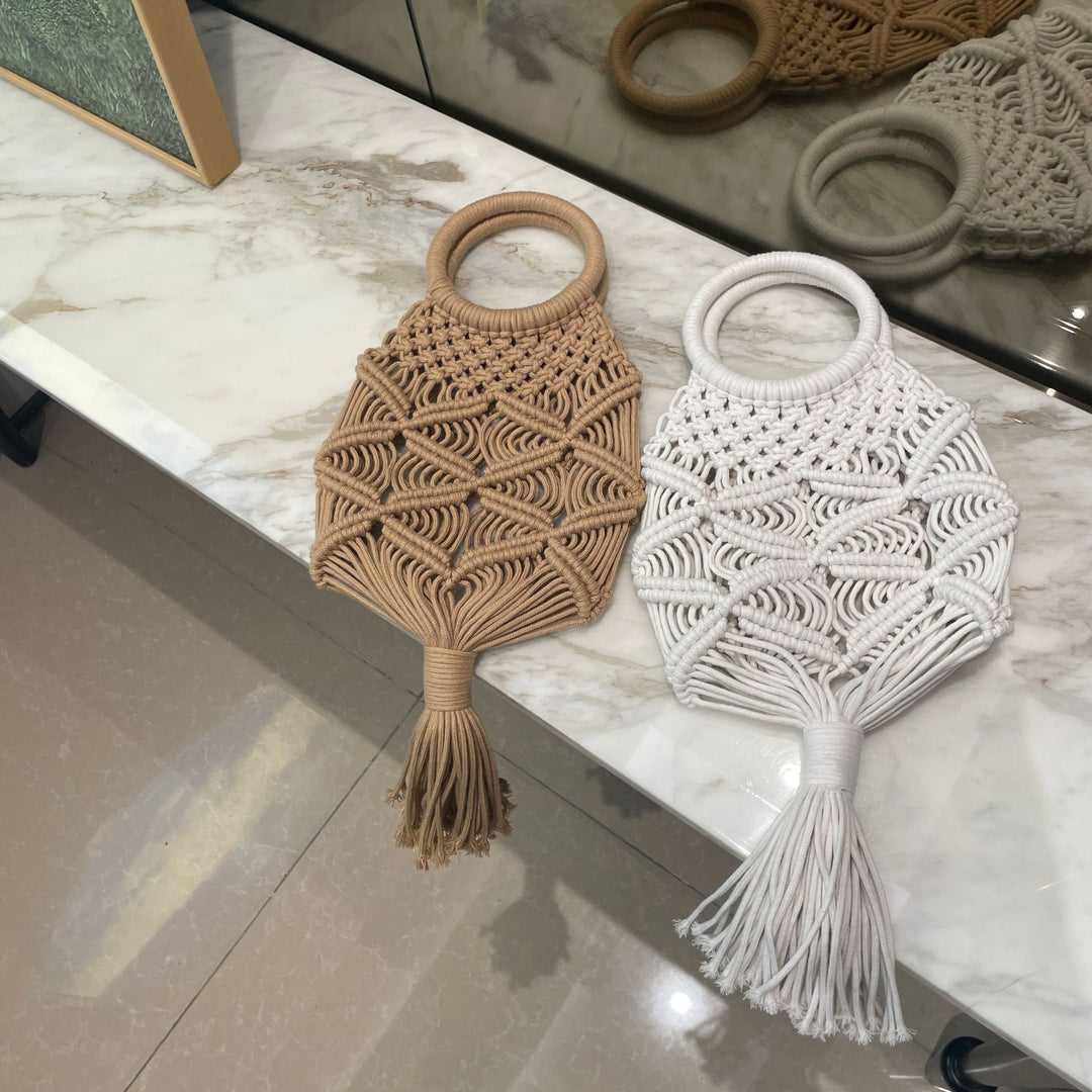 Hand-knotted macramé bag with tassels Bowlift