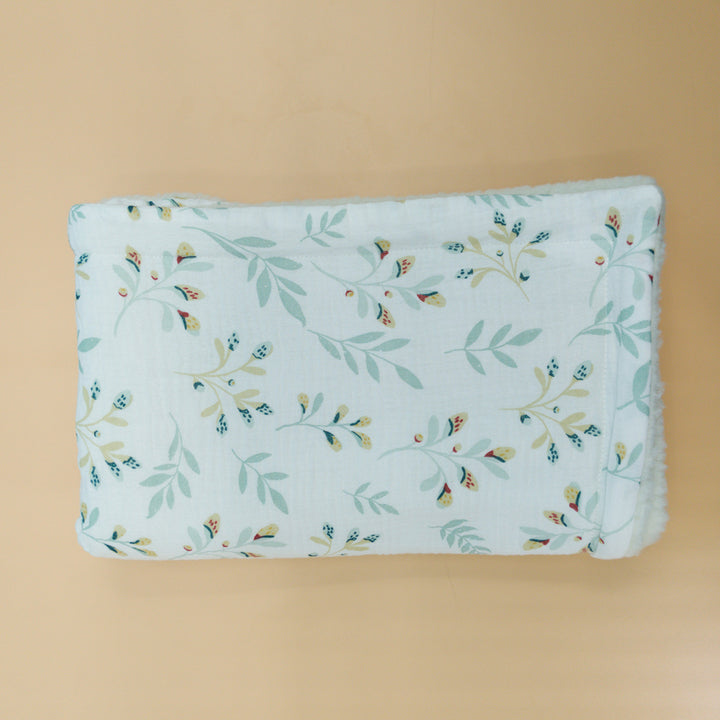 Cozy Cotton Blanket Bowlift