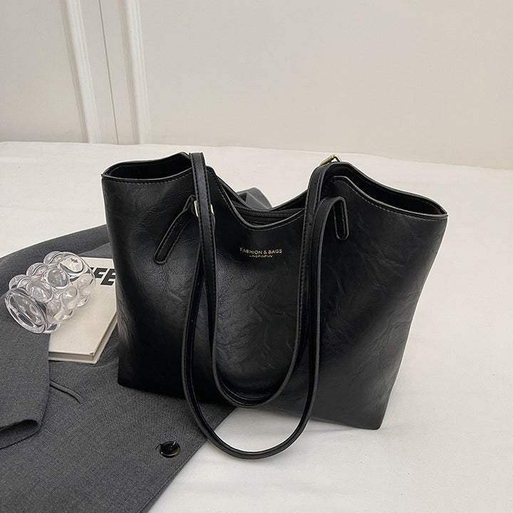 Luxe Leather Tote Bowlift