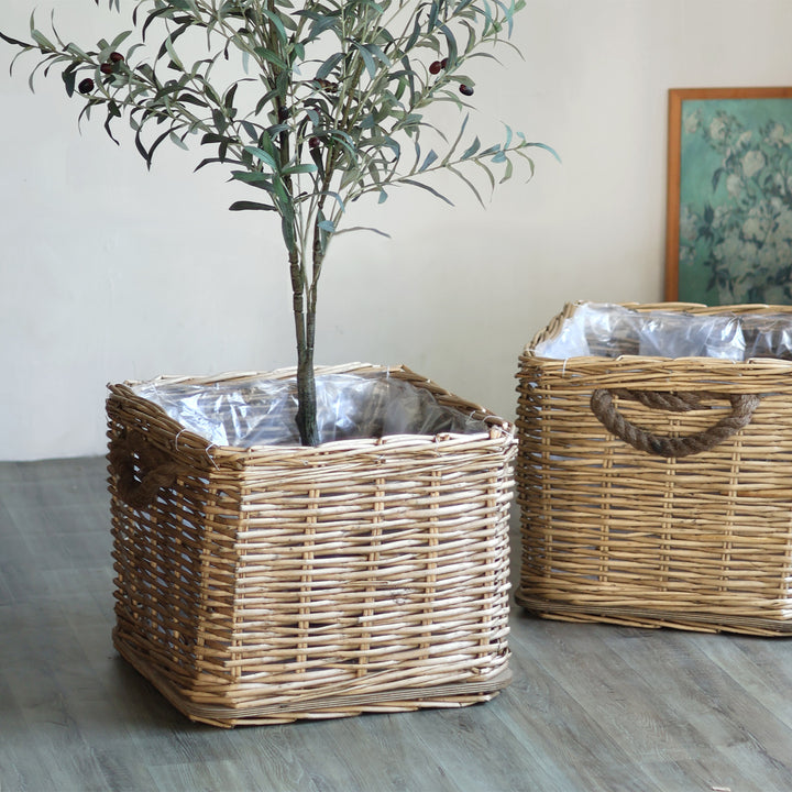 Storage basket with handcrafted details Bowlift