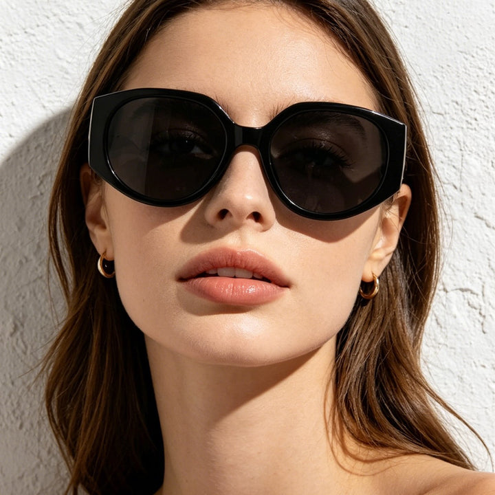 Ladies stylish sunglasses with elegant frame Bowlift