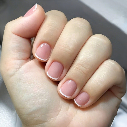 Acrylic nail set with elegant, high-gloss nails Bowlift