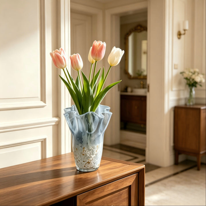 Elegant Glass Vase with Wavy Edge Bowlift
