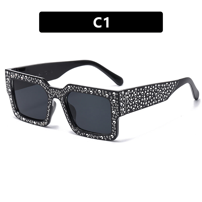 Women's extravagant sunglasses with sparkling accent Bowlift