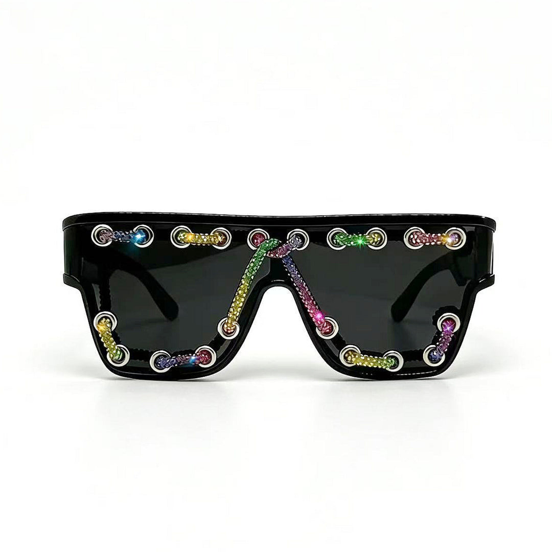 Ladies sunglasses with extravagant design and decorative chain embellishment Bowlift