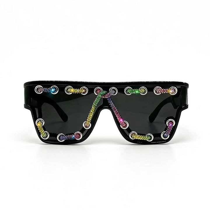 Ladies sunglasses with extravagant design and decorative chain embellishment Bowlift