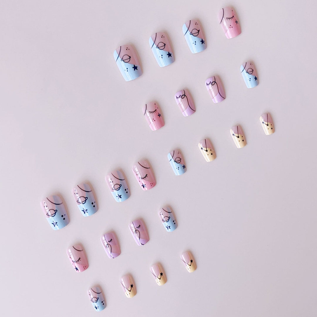 Art nail set with artistic motifs Bowlift