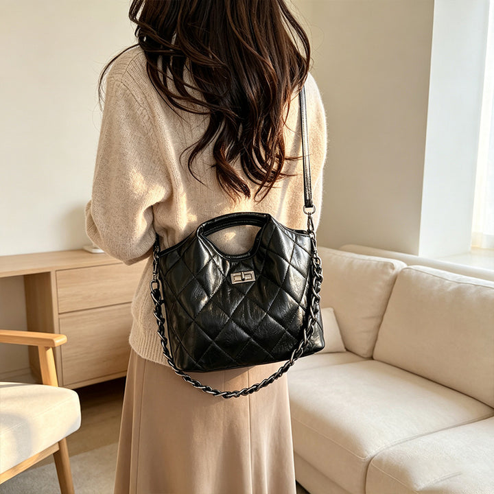 Quilted Designer Handbag Bowlift