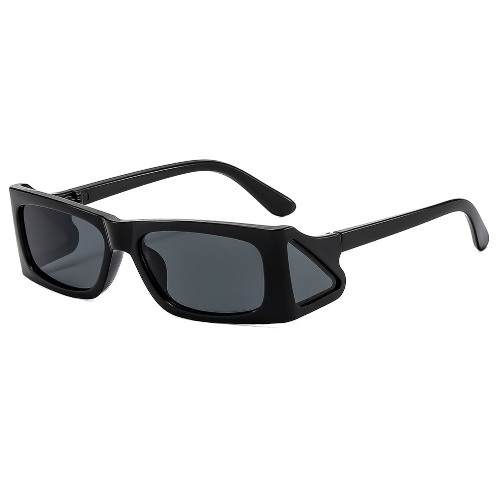 Ladies extravagant sunglasses in geometric design Bowlift