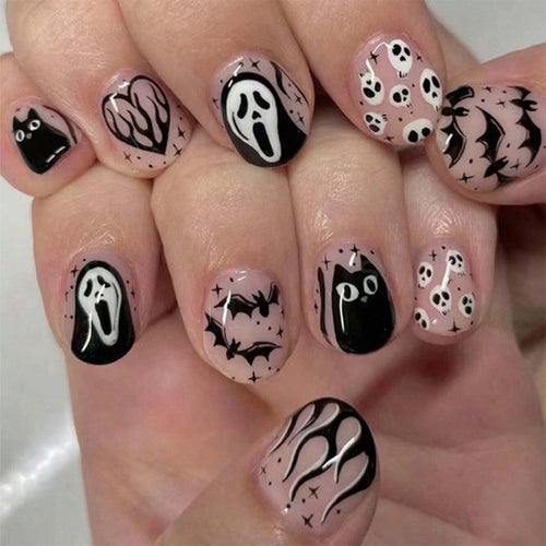 Nail art set with creative Halloween design Bowlift