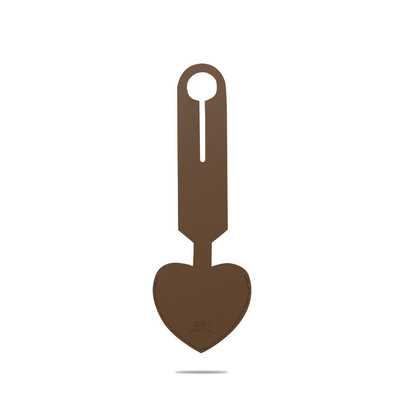 heart-shaped leather luggage tag with adjustable loop Bowlift