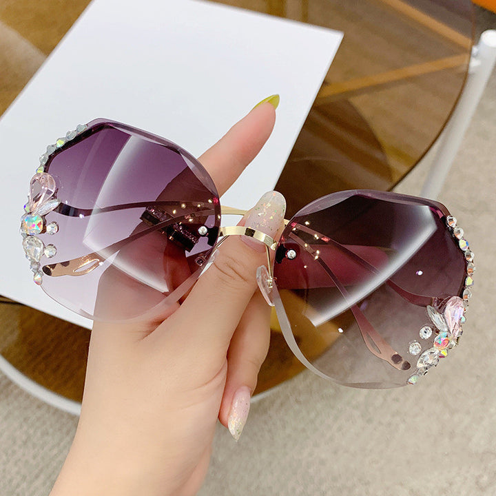 Women's Oversized Sunglasses with Decorative Stones Bowlift