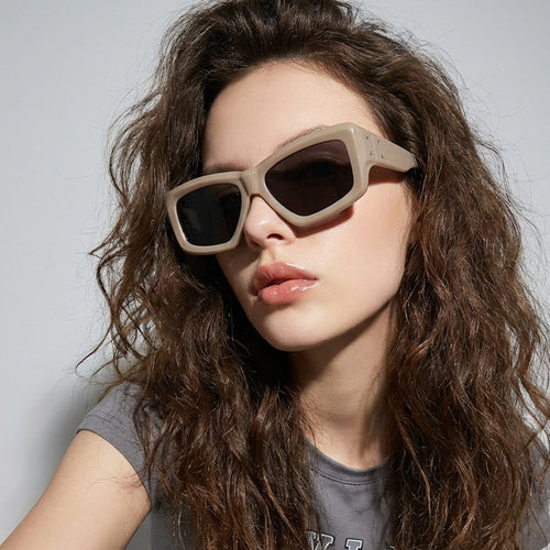 Women's oversized geometric sunglasses with modern frame Bowlift