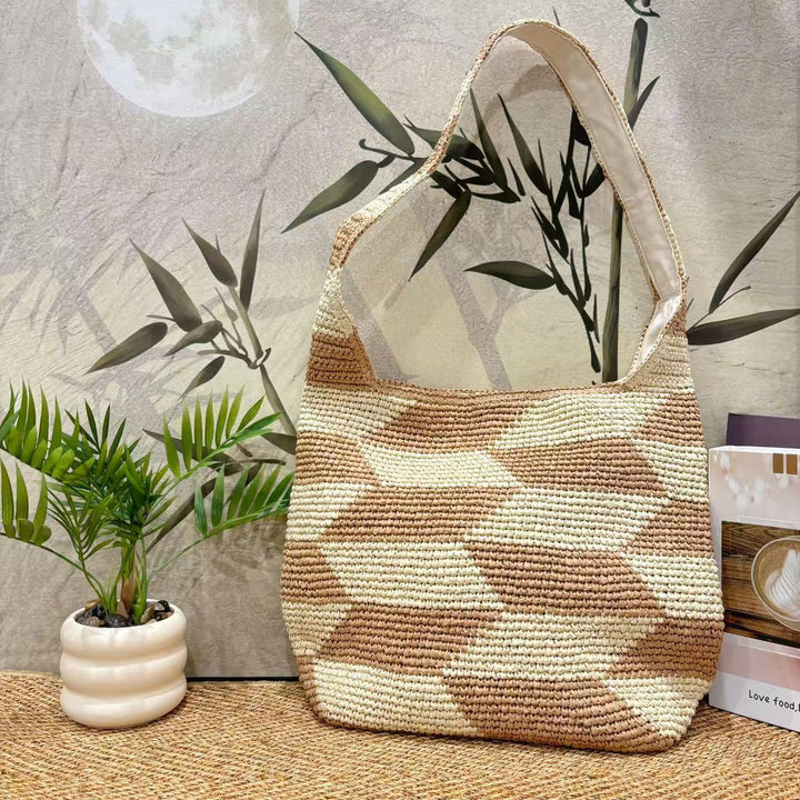Practical Hobo Bag with Geometric Pattern Bowlift