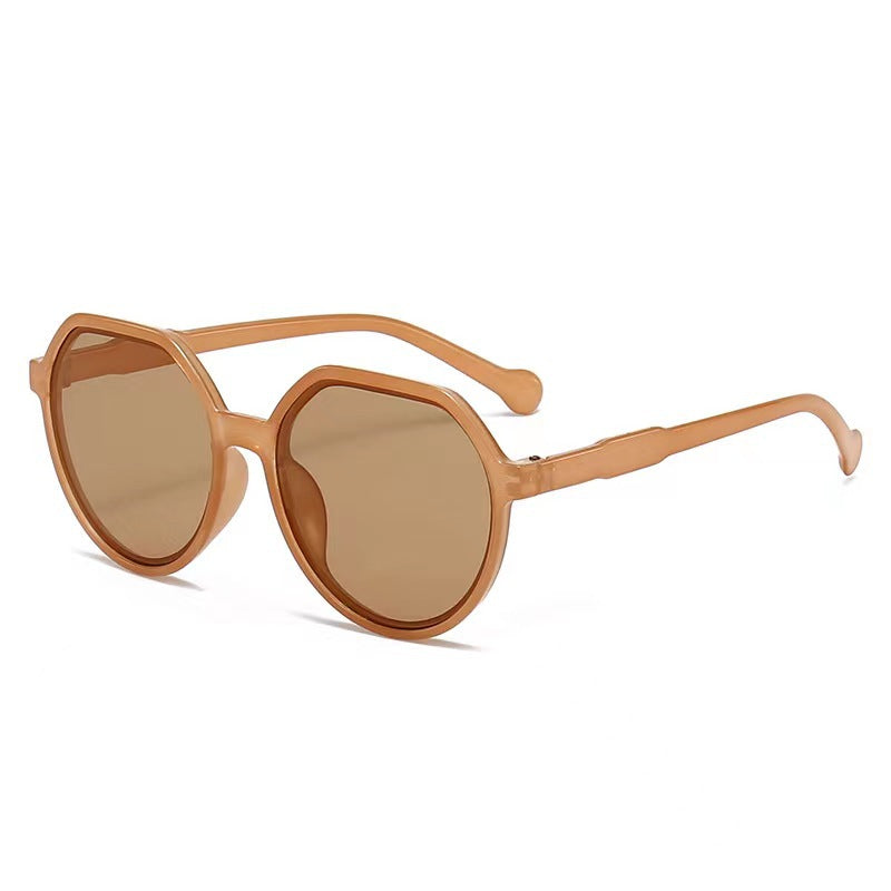 Women’s Geometric Sunglasses with Extravagant Accent Bowlift