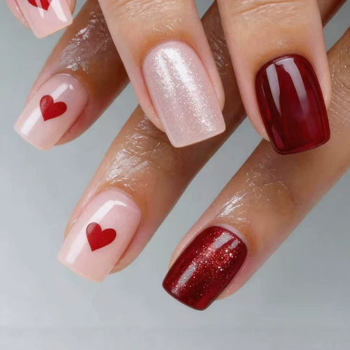 Artificial nails in romantic heart design Bowlift
