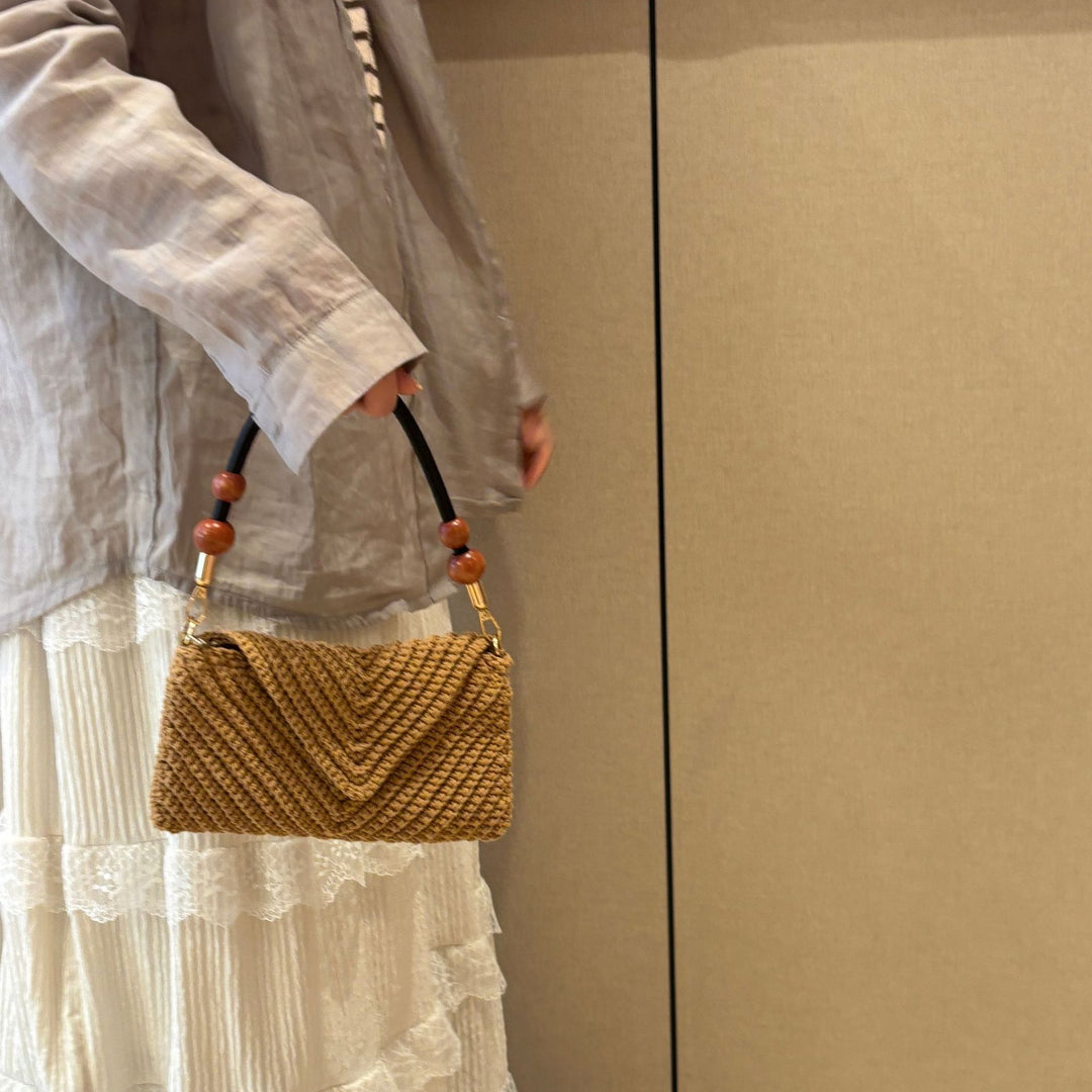 Elegant Woven Shoulder Bag Bowlift