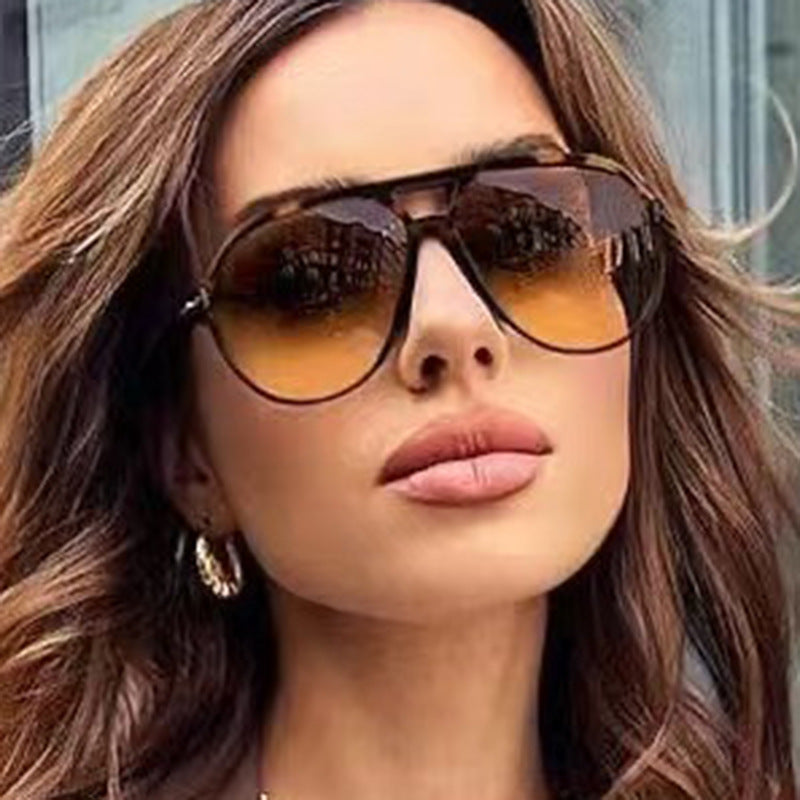 Ladies stylish pilot sunglasses with elegant design and UV protection Bowlift