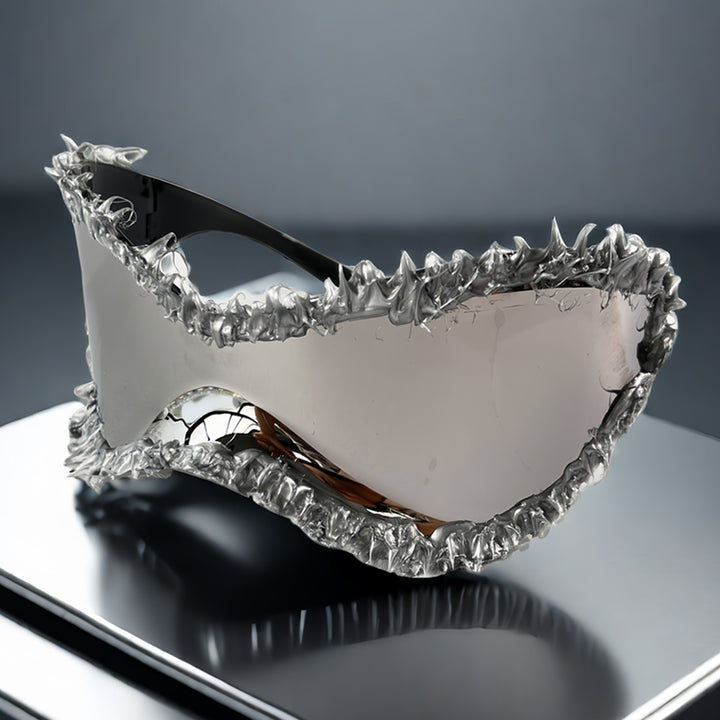 Women's innovative ski goggles with extreme weather protection Bowlift