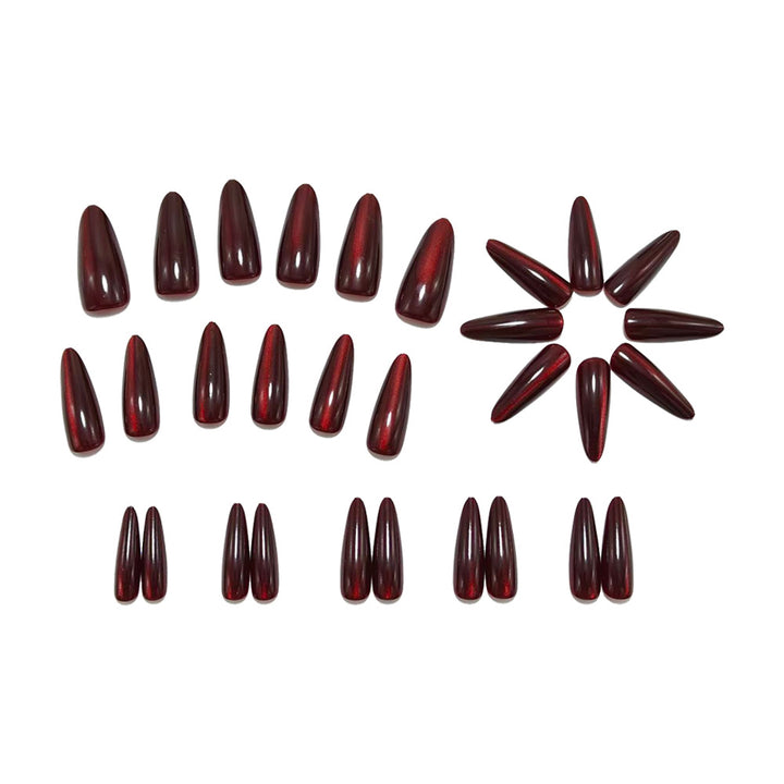 Artificial Nails in Elegant Design with Shimmering Finish Bowlift