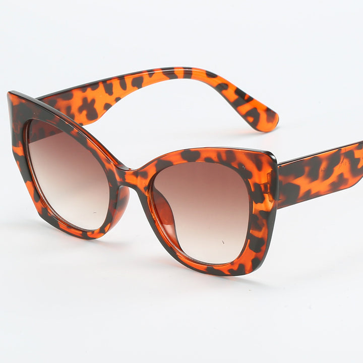 Ladies Fashion Cat-Eye Sunglasses with Elegant Design Bowlift