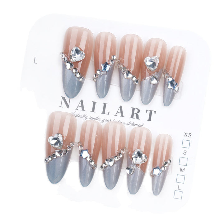 Artificial nails with decorative rhinestones Bowlift