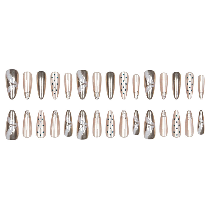 Glamorous Stiletto Nail Extensions Bowlift
