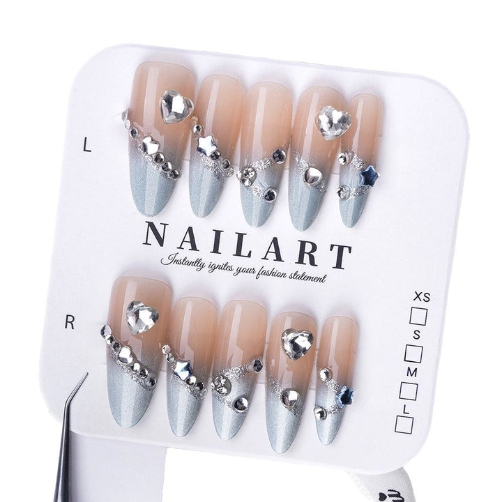 Artifical nails with shiny rhinestone decorations Bowlift