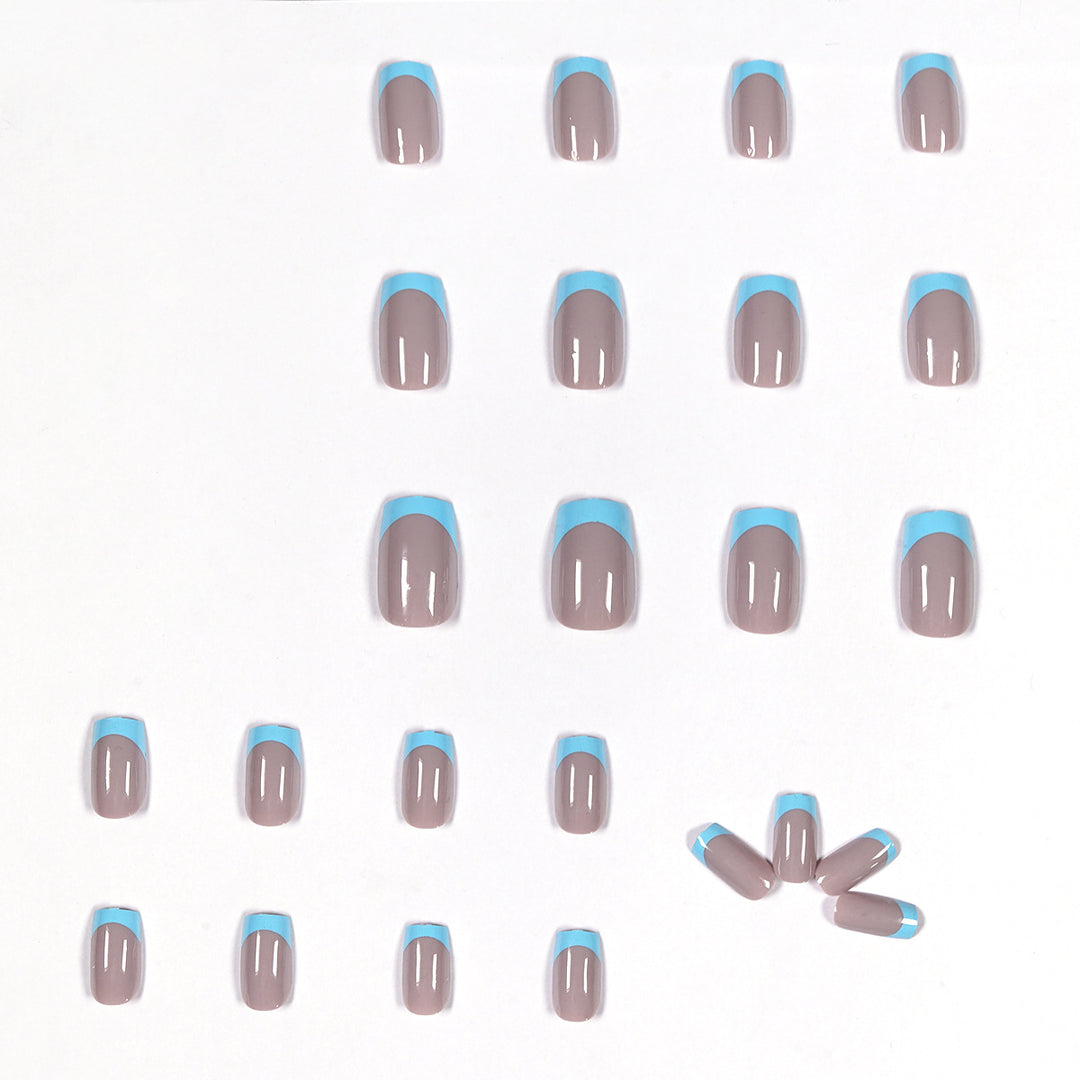 Artificial nails with creative French tip design Bowlift