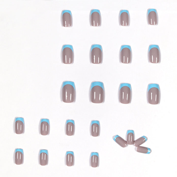 Artificial nails with creative French tip design Bowlift
