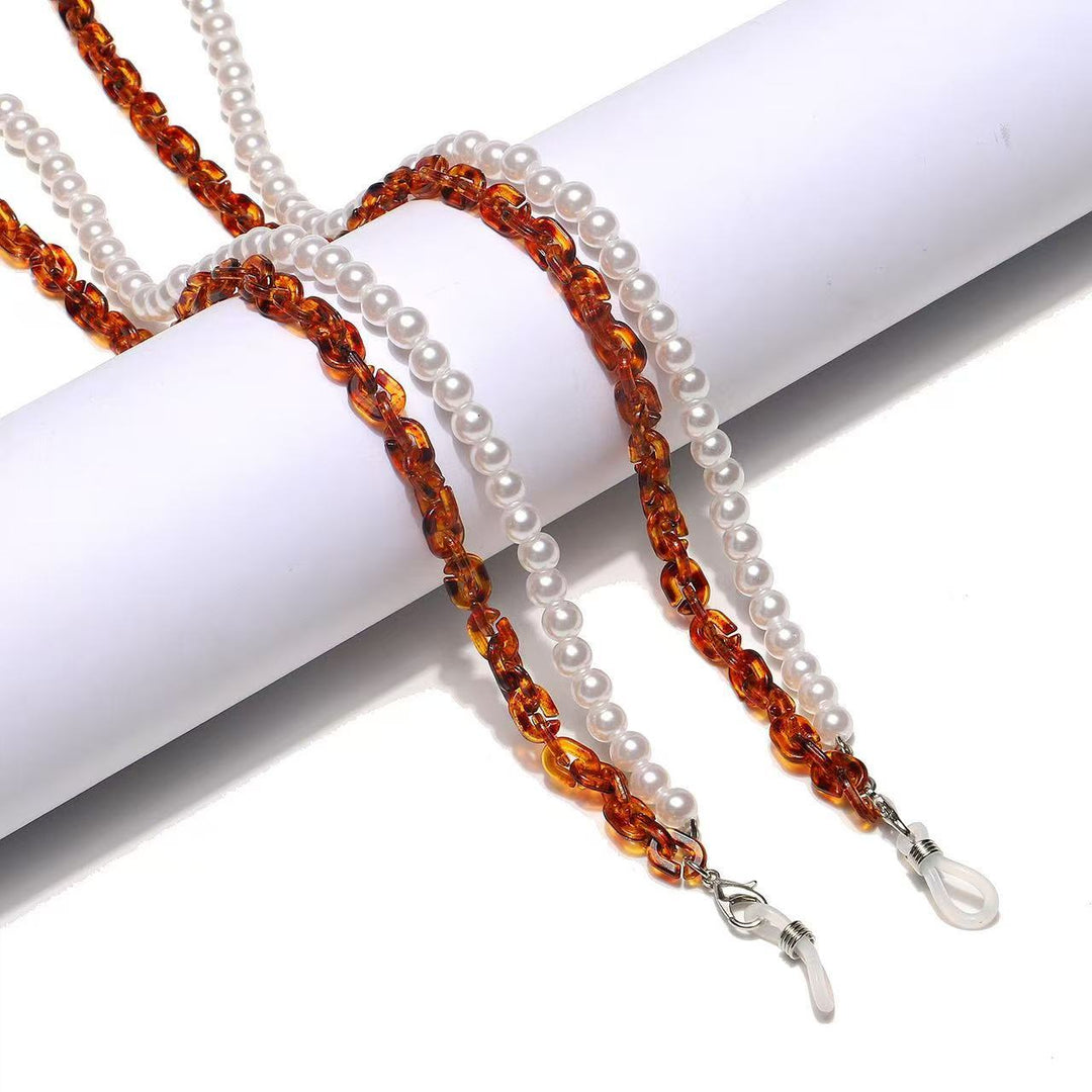Beaded Eyewear Chain with Accents Bowlift