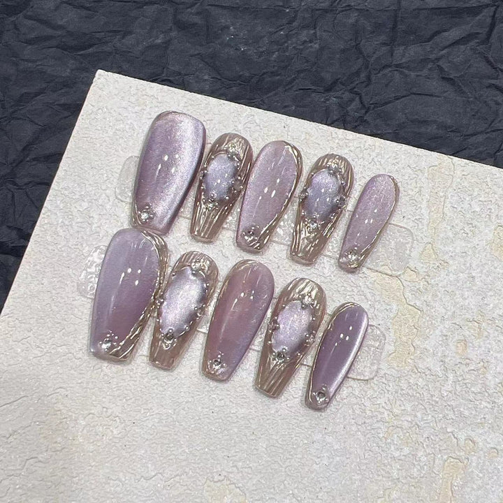 Artistic Press-On Nail Designs Bowlift