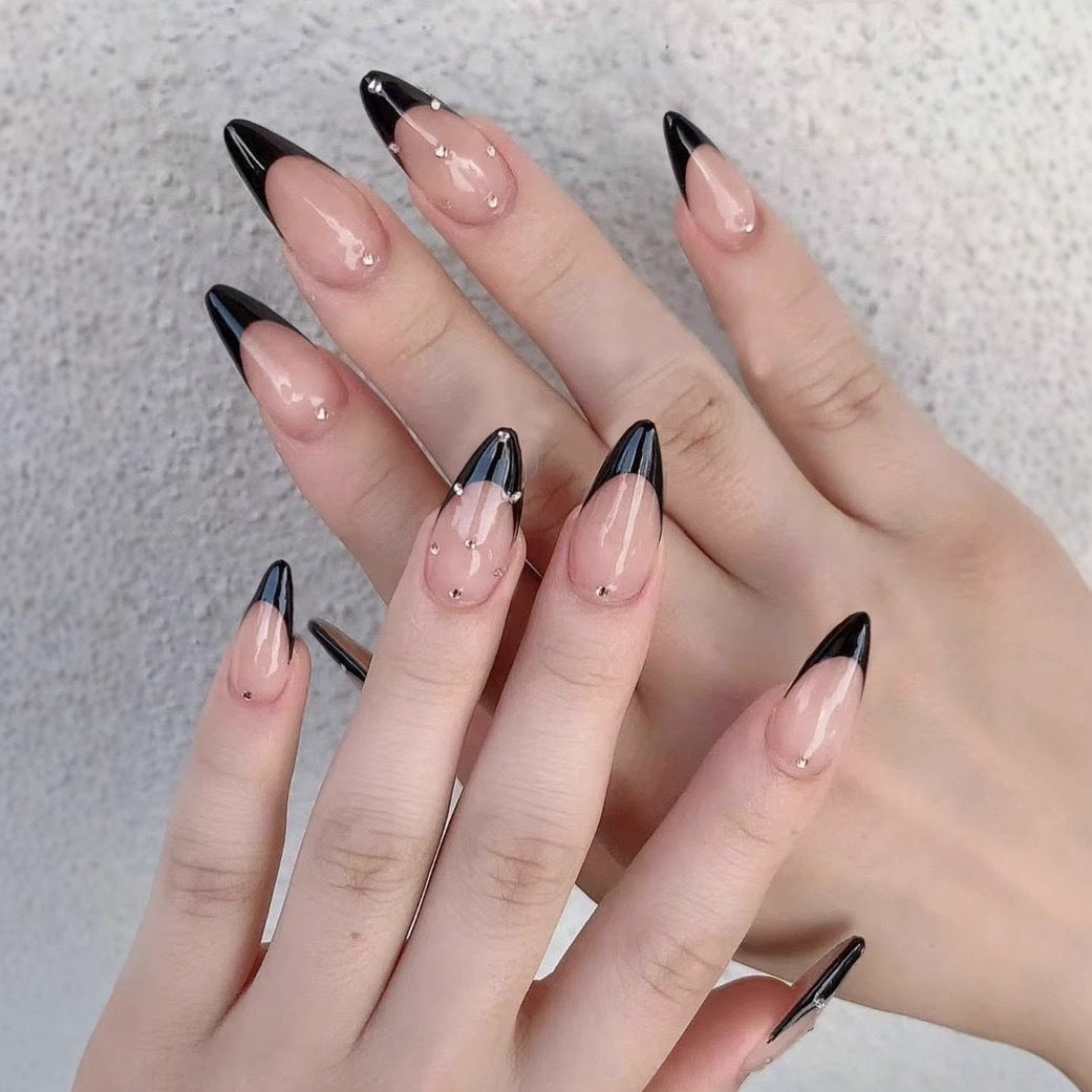Artificial nail tips with elegant French design and glamorous details Bowlift