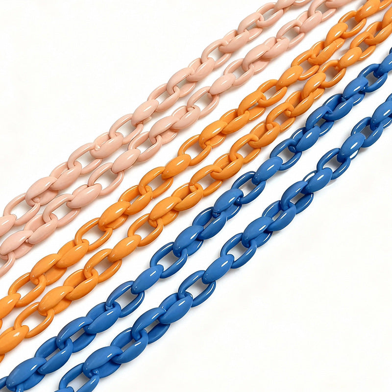 Fashionable Eyewear Chain Bowlift