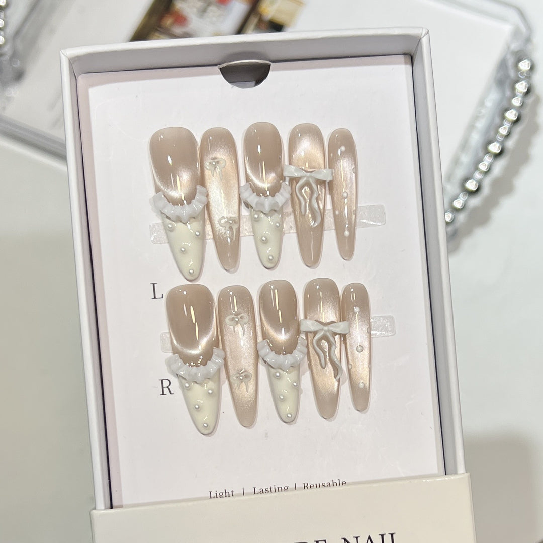 Elegant Press-On Nail Set with Ruffled Accents Bowlift