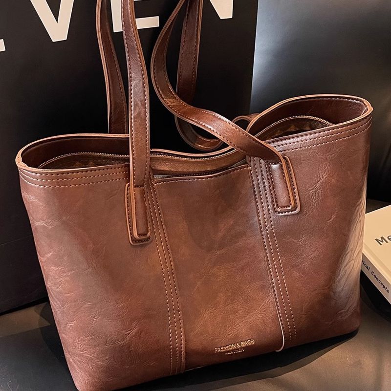 Sleek Business Tote Bag Bowlift