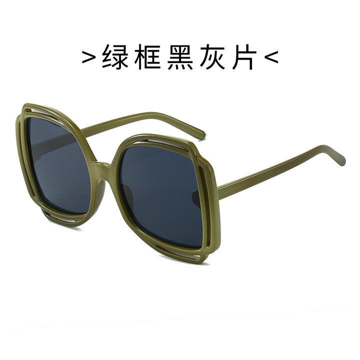 Ladies Fashion Sunglasses with Modern Frame Bowlift