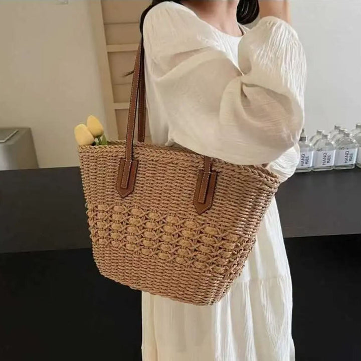 Braided tote bag with leather accents Bowlift