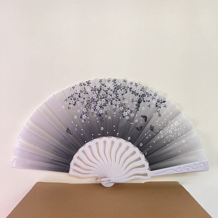 Ladies' artistically designed hand fan Bowlift