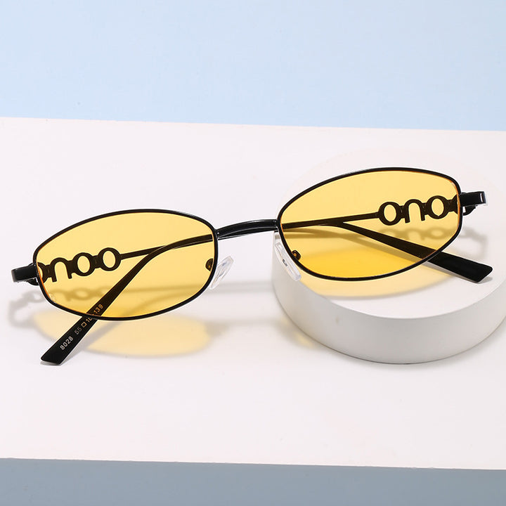 Fashionable Sunglasses in Elegant Oval Design Bowlift