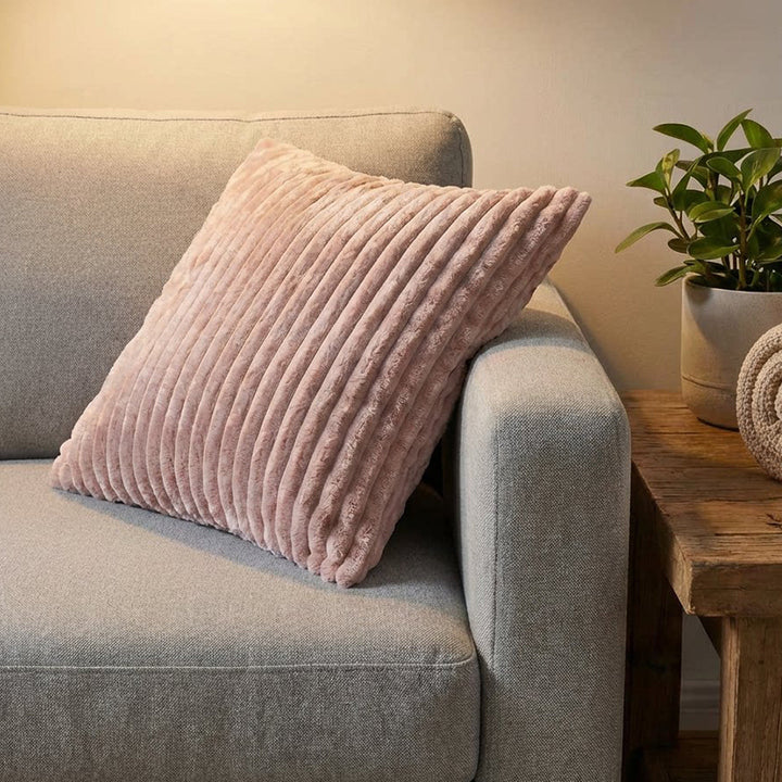 Women's Decorative Pillow with High-Quality Felpa Bowlift