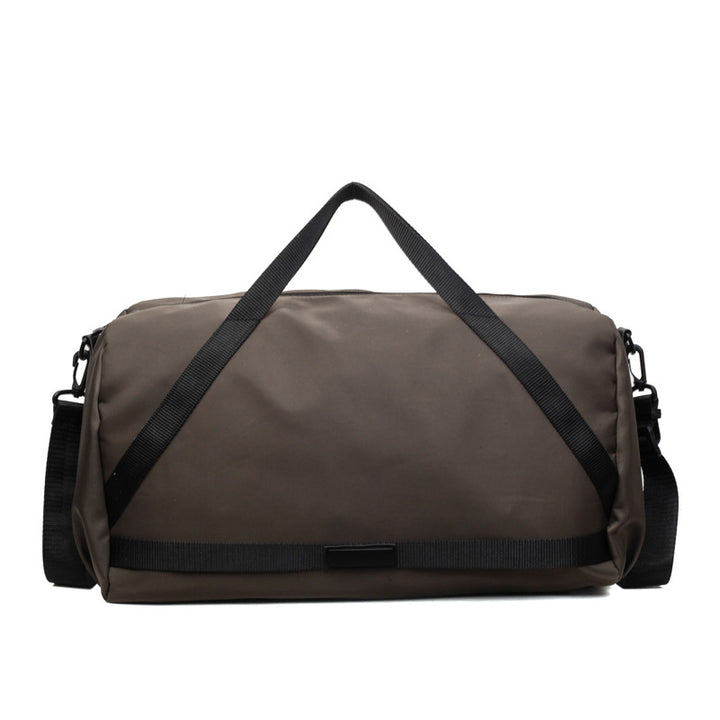 Versatile sports duffel bag with water-resistant material Bowlift