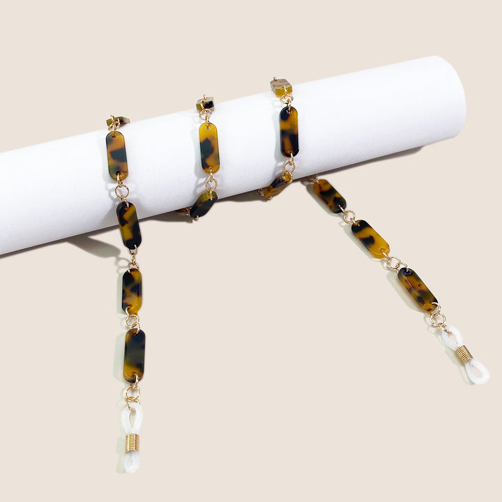 Fashionable Statement Eyewear Chain Bowlift