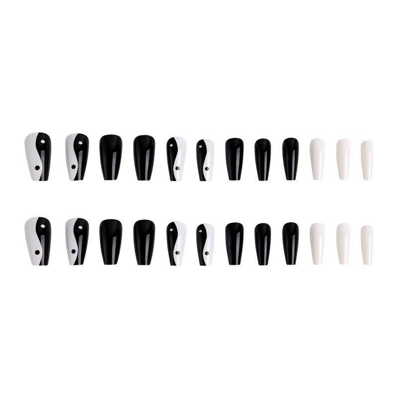 Artificial nails with Yin-Yang design Bowlift